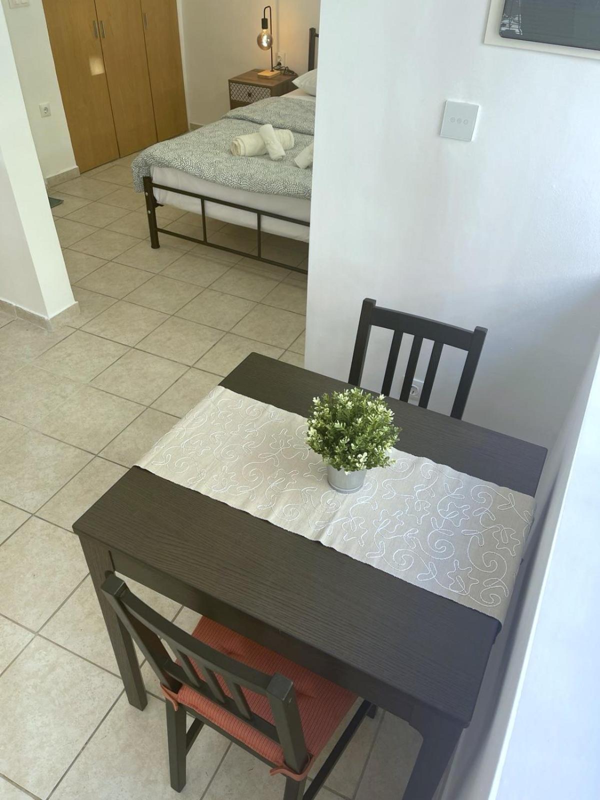 Skg Retreat Emerald - 5Min Walk From Seafront Tesalonika Bagian luar foto